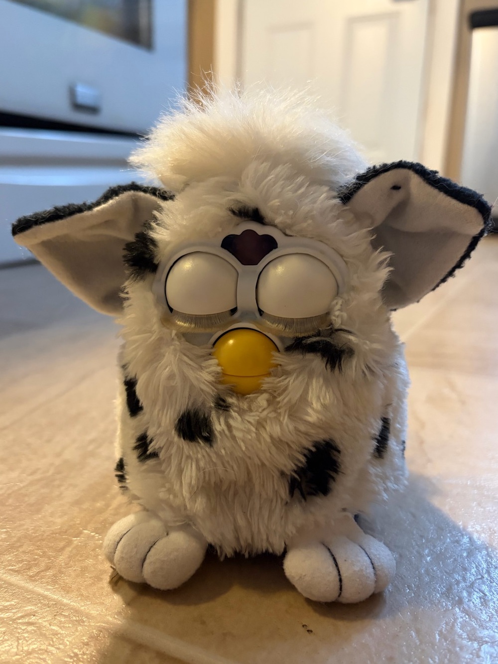 1998 Dalmatian Furby Blue Eyes 70-800 - Picture 2 of 6